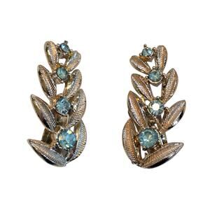 Vintage Gold Tone Leaf Clip-On Earrings‎ With Light Blue Rhinestones